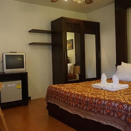 The Pub Guesthouse Τσιάνγκ Μάι Εξωτερικό φωτογραφία