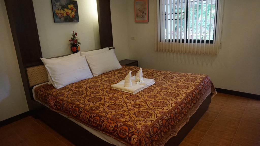 The Pub Guesthouse Τσιάνγκ Μάι Εξωτερικό φωτογραφία